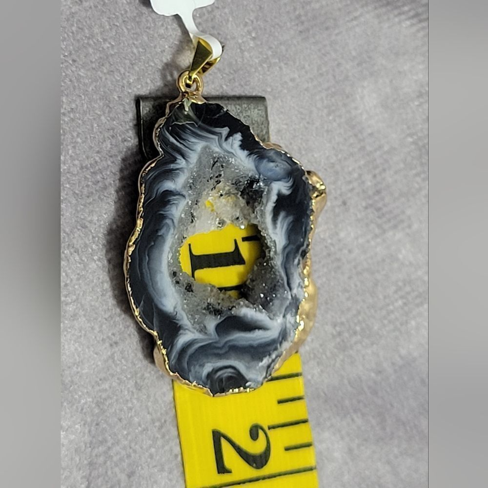 Geode Amethyst Pendant - Picture 16 of 16